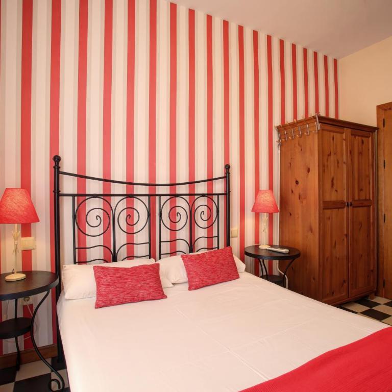 Málaga Lodge Guesthouse - Double Room with Shared Bathroom - 20