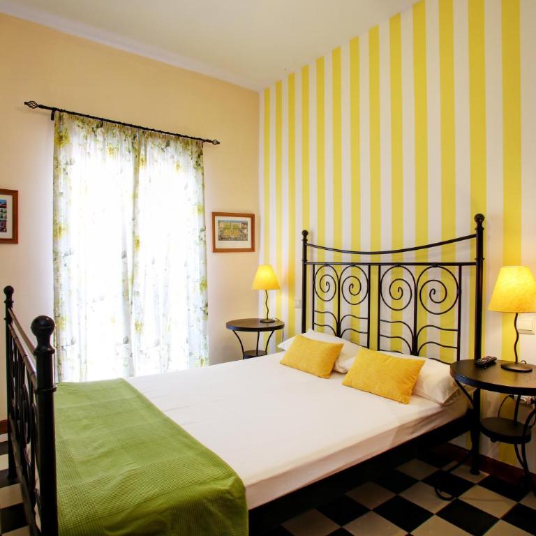 Málaga Lodge Guesthouse - Double Room with Shared Bathroom - 19