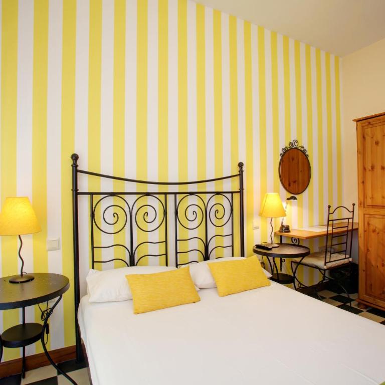 Málaga Lodge Guesthouse - Double Room with Shared Bathroom - 18