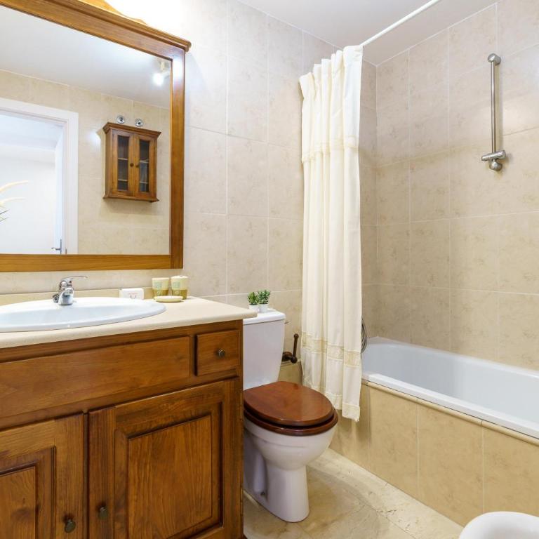 La Paloma With Pool - Happy Rentals - Apartment with Terrace - 10
