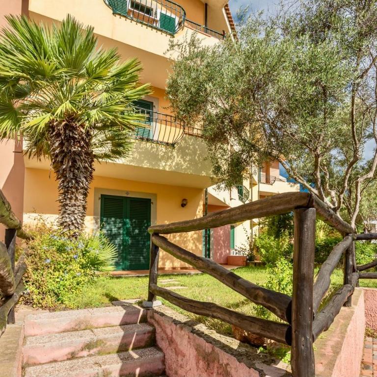 ISA-Residence with swimming-pool in Santa Teresa di Gallura, apartments with air conditioning and private outdoor space - Appartamento con 1 Camera da Letto - 2