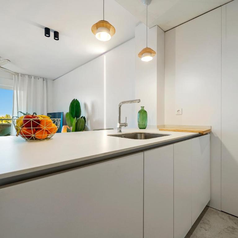 Hauzify I Apartament Mare Internum - Apartment with Sea View - 8