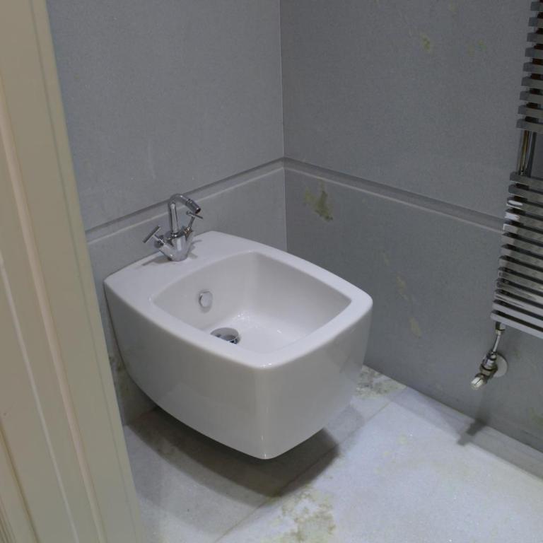 Verona Luxury Flats , Piazza Erbe with balcony on main square - One-Bedroom Apartment - 77