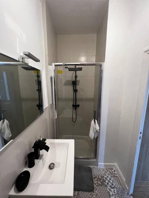 Appartement T2 avec terrasse proche cathédrale - Appartement 1 Chambre - 9