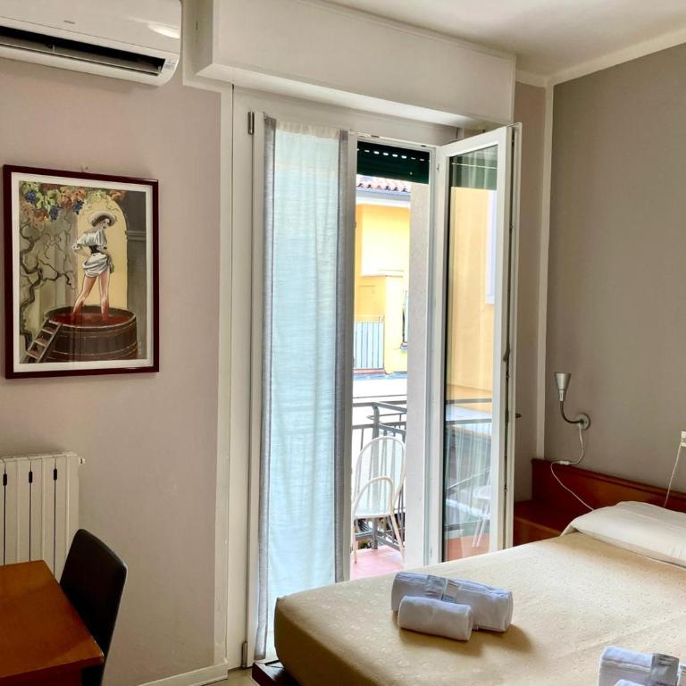Albergo Tecla - Camera Matrimoniale - 2