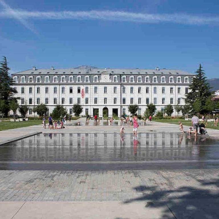 Grand Appartement Cosy - La caserne de Bonne - Grenoble Centre - Superior Apartment - 24