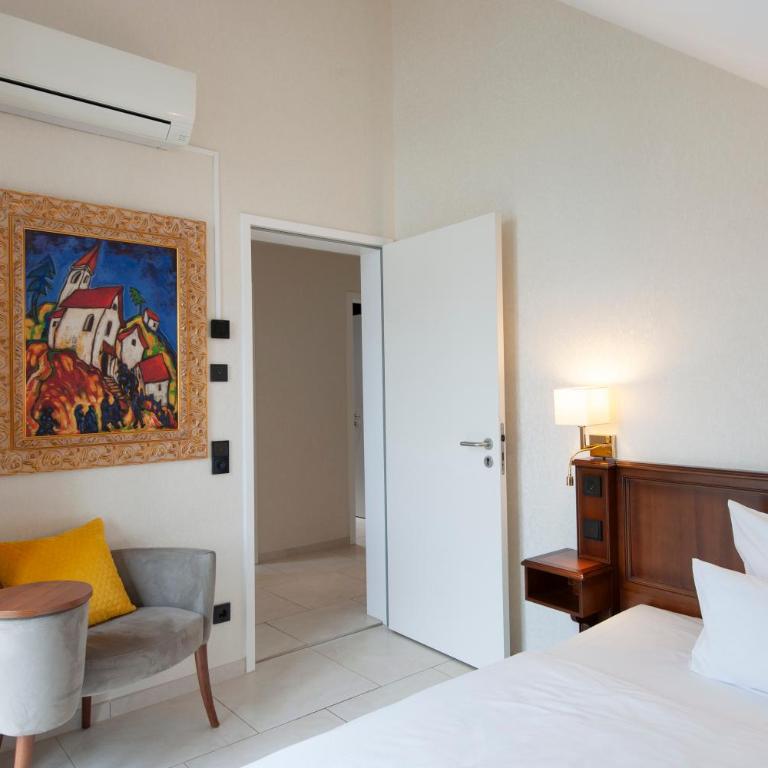 AdvaStay by KING's - Deluxe Suite mit Terrasse - 2