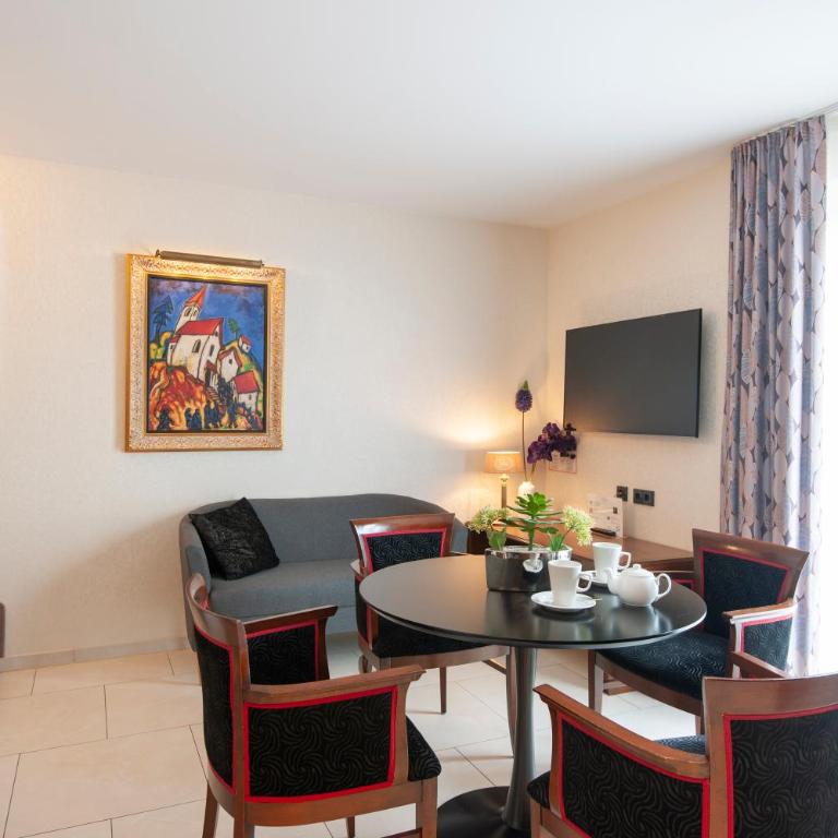 AdvaStay by KING's - Deluxe Suite mit Terrasse - 8