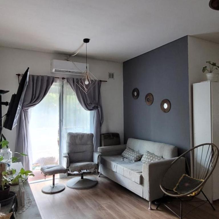 Alojamiento a 10min del aeropuerto - Apartamento de 1 dormitorio - 1