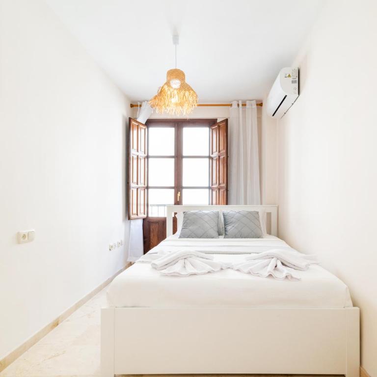 Granada en Sueño - Three-Bedroom Apartment - 21