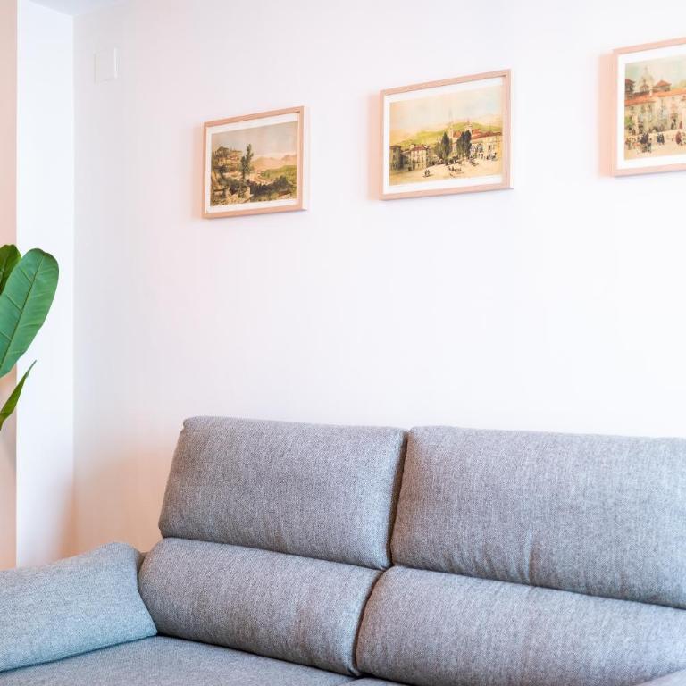 Granada en Sueño - Three-Bedroom Apartment - 75