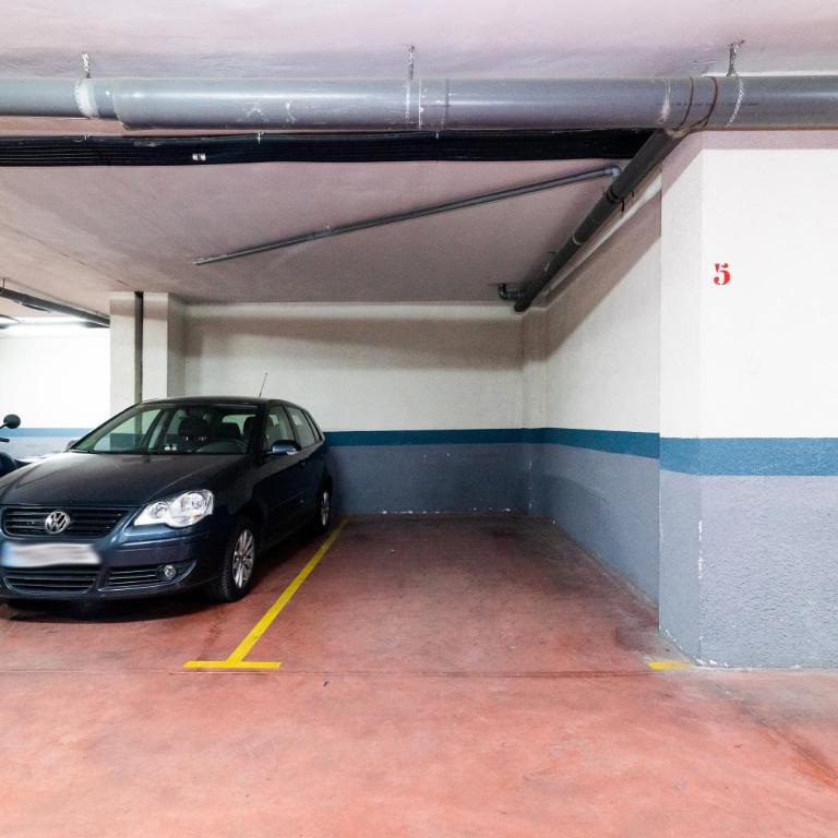 Granada en Sueño - Three-Bedroom Apartment - 87
