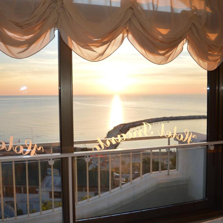Hotel Incanto - Camera Tripla Standard con Vista Mare - 1