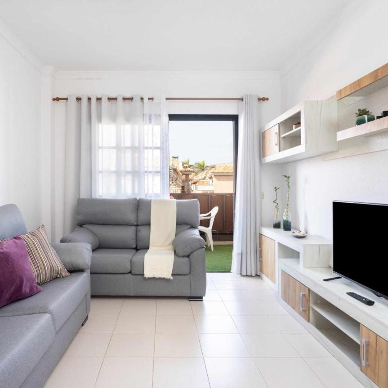 Agradable piso con piscina & playa terraza y WIFI - Apartamento de 1 dormitorio - 1