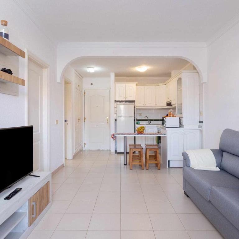 Agradable piso con piscina & playa terraza y WIFI - Apartamento de 1 dormitorio - 10