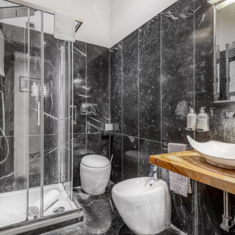 Spagna Dream Suites - Camera Tripla Standard - 8