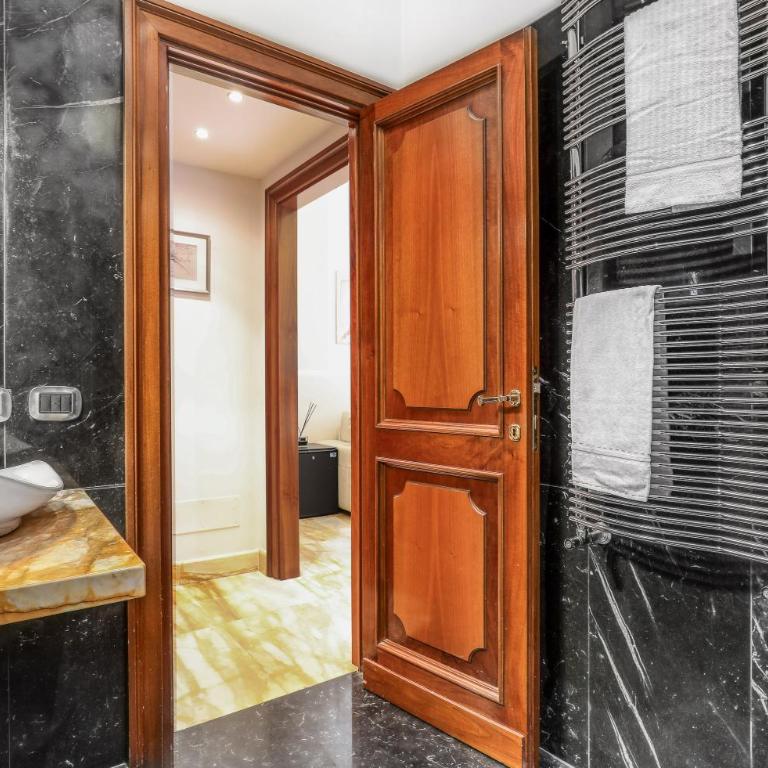 Spagna Dream Suites - Camera Tripla Standard - 3