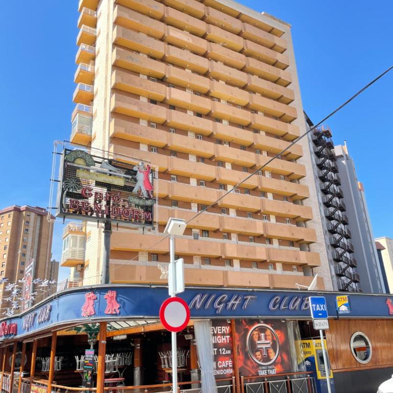 New Square - Two-Bedroom Apartment - 38