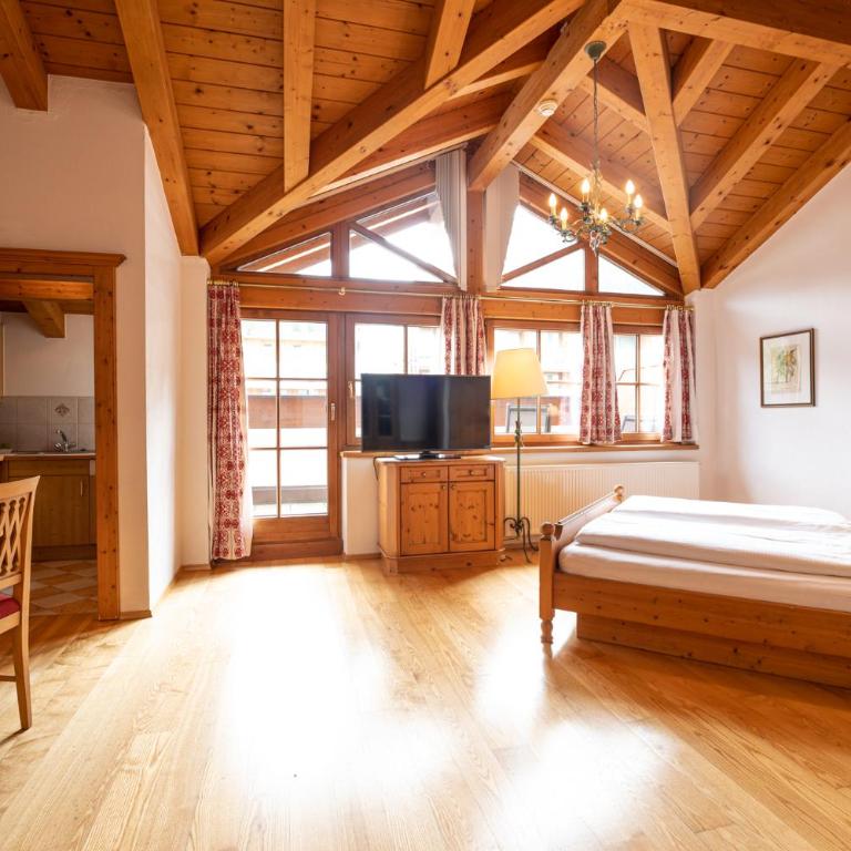 Zugspitz Resort - Standard Doppelzimmer - Nebengebäude - 1