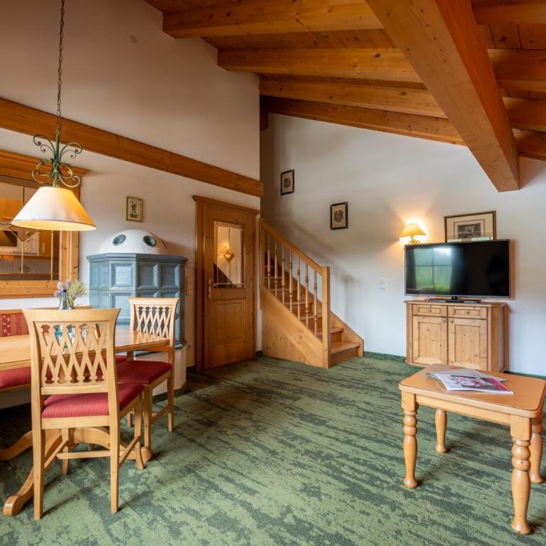 Zugspitz Resort - Standard Junior Suite mit Balkon – Nebengebäude - 6