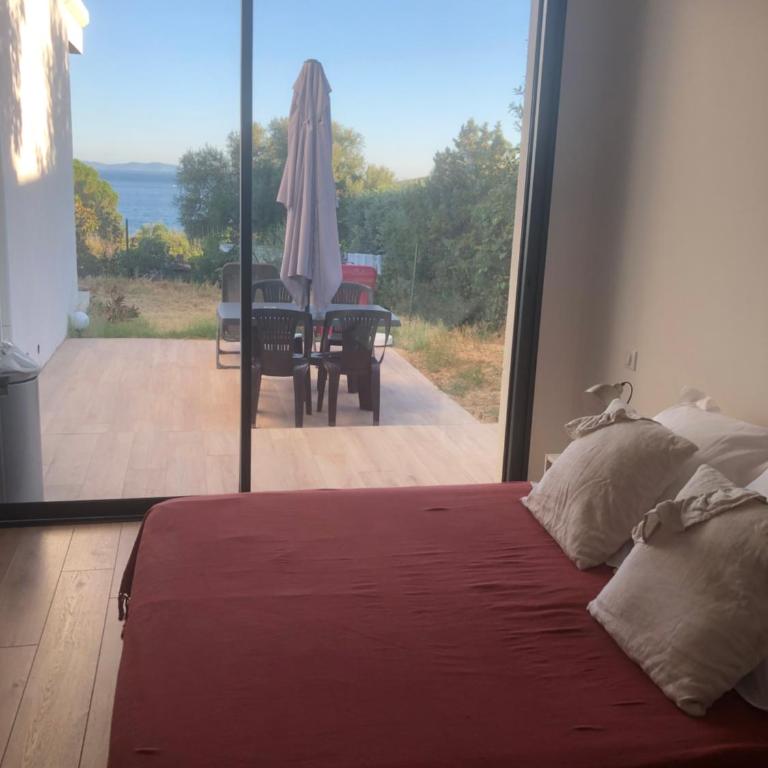 Ajaccio appartement 4 couchages, climatisé a 150m de la plage route des sanguinaires, parking privé - Apartment mit 2 Schlafzimmern - 40