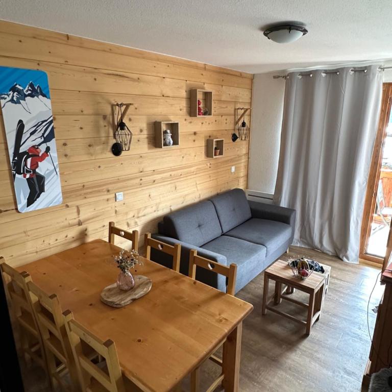 Appartement 4-6 personnes à Valmeinier 1800 résa du samedi au samedi avec piscine intérieure chauffée - Appartement 2 Chambres - 11