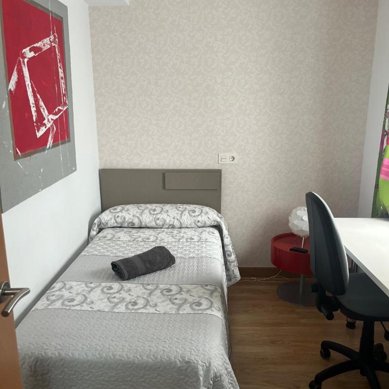 Bonito apartamento en Granada (zona palacio congresos y metro) - Three-Bedroom Apartment - 7