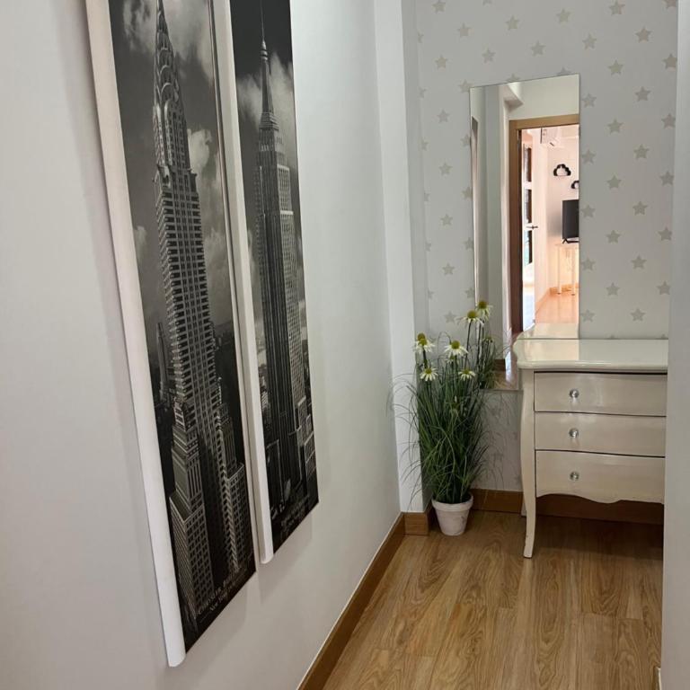 Bonito apartamento en Granada (zona palacio congresos y metro) - Three-Bedroom Apartment - 5