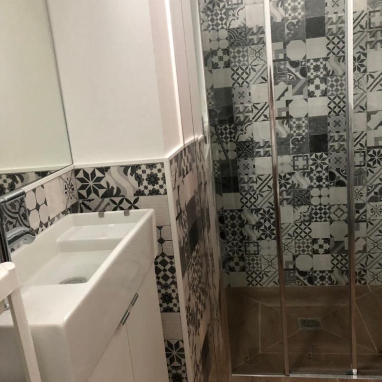 Cabildo Castelar - Habitación Doble con baño privado - 13