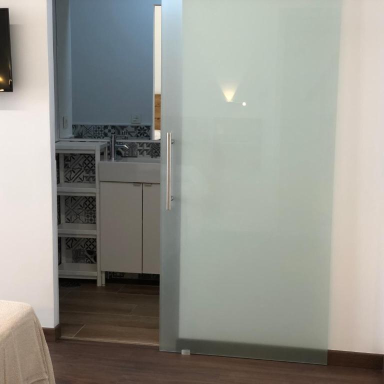 Cabildo Castelar - Habitación Doble con baño privado - 11