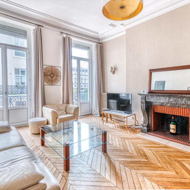 Hyper centre, Premium, spacieux appartement haussmannien - Appartement avec Balcon - 1
