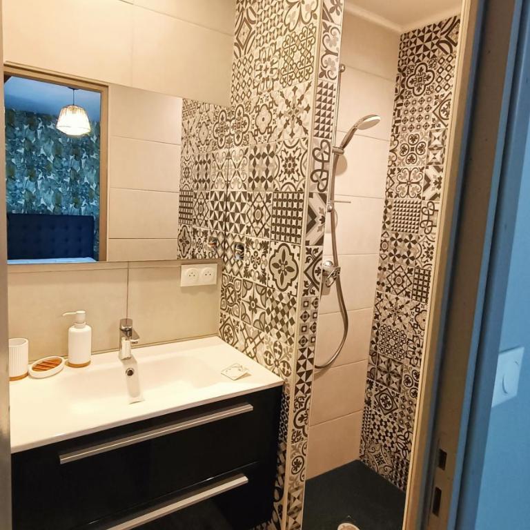 La Villa Perigourdine - Zimmer mit Queensize-Bett - 11