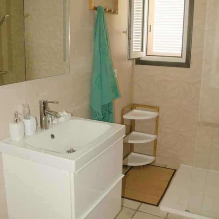 Mikasuite - One-Bedroom Apartment - 12