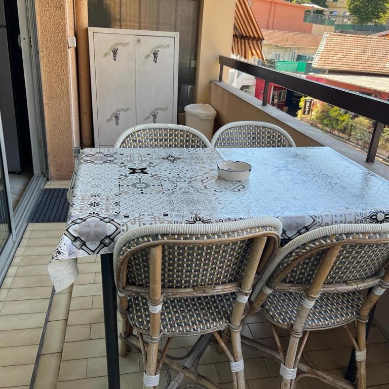 Studio avec grand balcon - Roquebrune Cap-Martin proche Menton et Monaco - Appartement 1 Chambre - 9