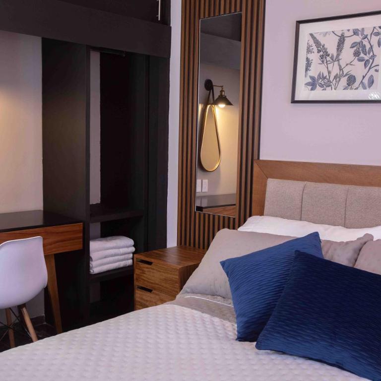 Morada Luna Polanco - Double Room with Private Bathroom - 1