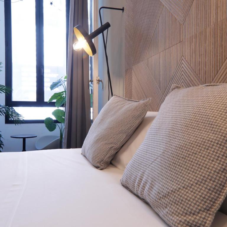 SUITES YOU Gran Vía - Superior Double Room - 5