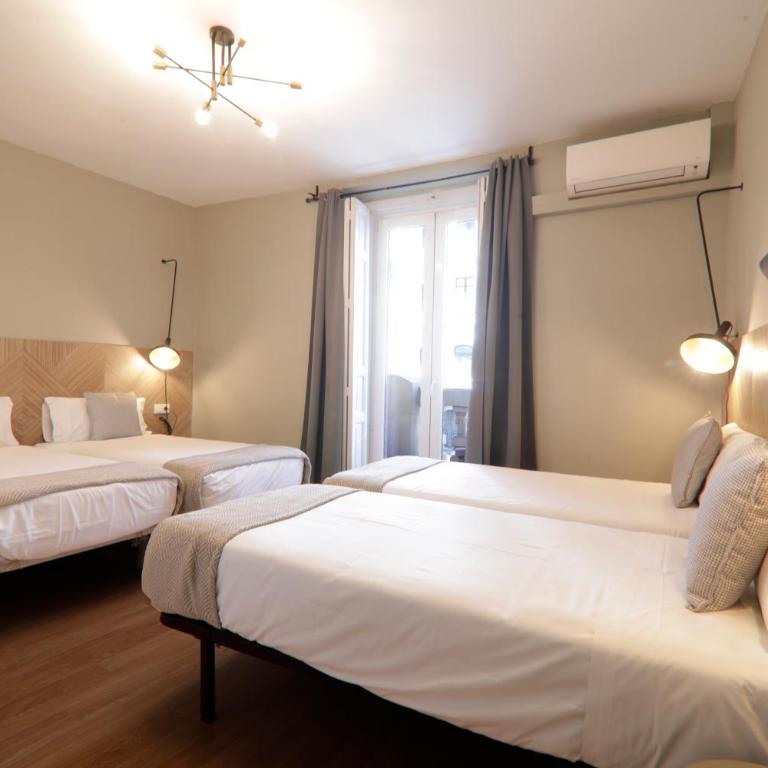 SUITES YOU Gran Vía - Quadruple Room - 5