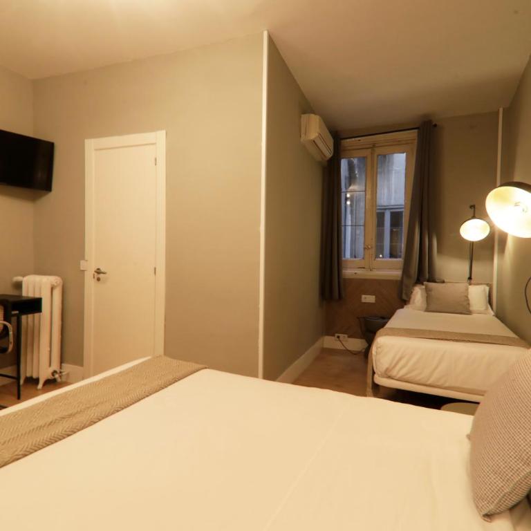 SUITES YOU Gran Vía - Triple Room - 3