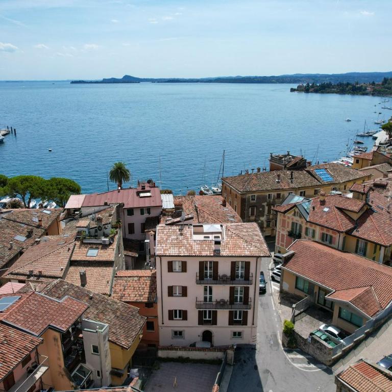 A tre passi dal lago 3 - Appartamento con 2 Camere da Letto - 34