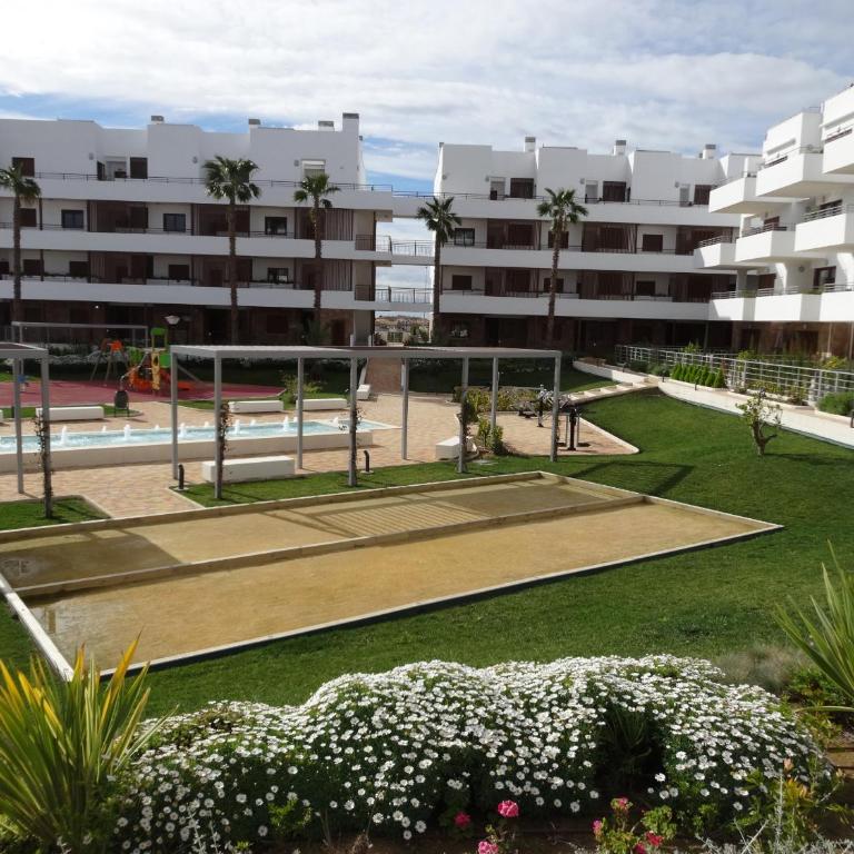 Terrazas de Campoamor 3056 - Apartamento de 2 dormitorios - 9