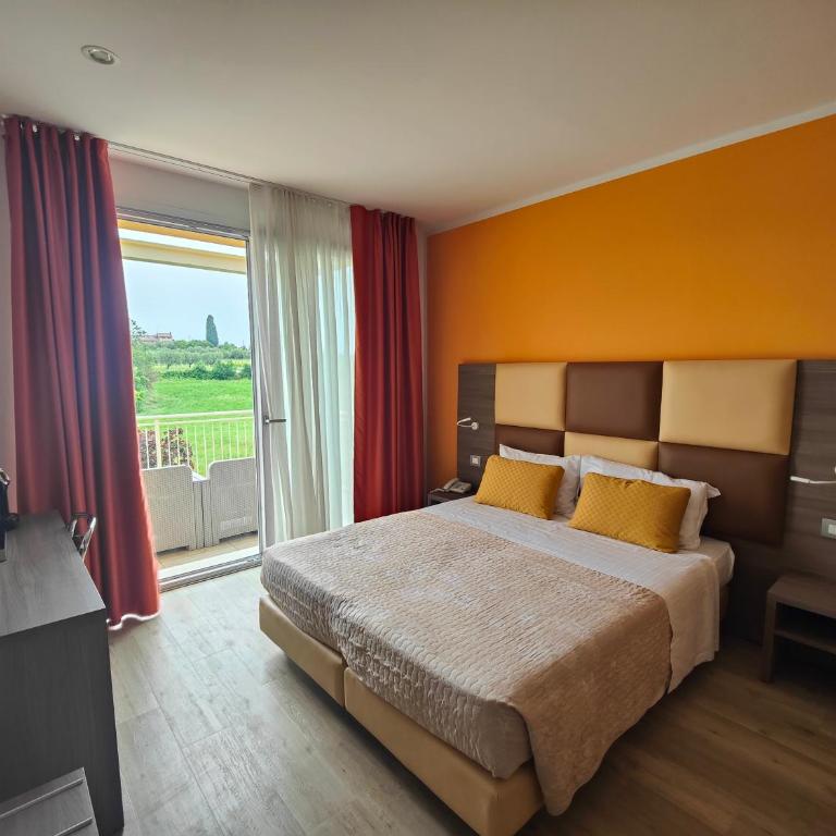 Hotel Bella Lazise - Camera Superior con Balcone - 17