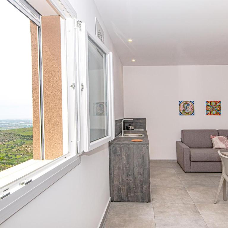 Coste Ponente Appartamenti Turistici - King Room with Mountain View - 6