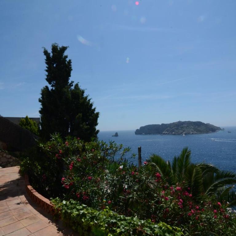 Villa Narcol - Three-Bedroom Villa - 2