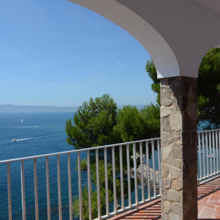 Villa Narcol - Three-Bedroom Villa - 4