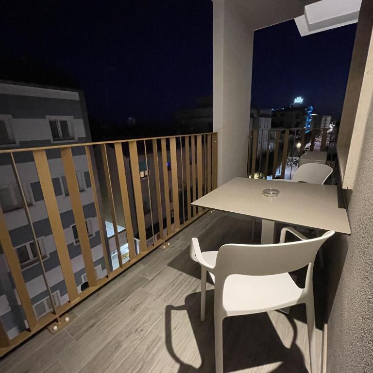 MAR60 Apartments - Appartamento con Balcone - 11