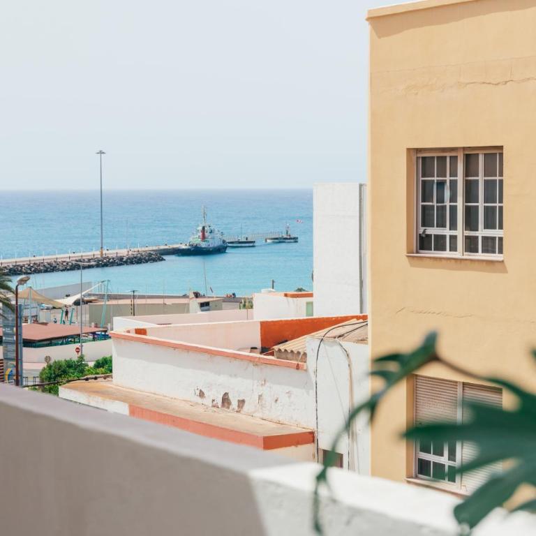 Fiesta y Siesta - Apartamento de 2 dormitorios con balcón y vistas al mar - 13