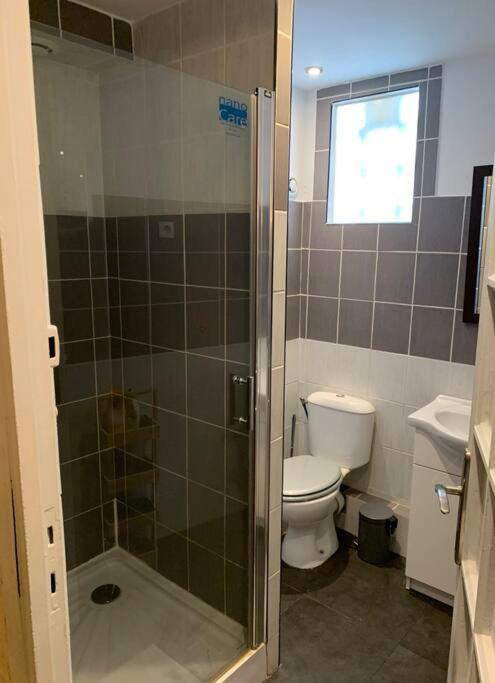 Paule - Studio climatisé au 3eme place pie 2pers - One-Bedroom Apartment - 16