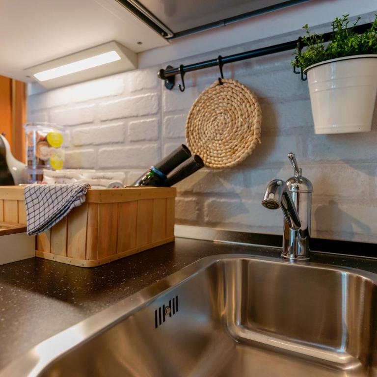 B&B Il Viaggio Bologna - Camera Tripla con Bagno Privato - 9