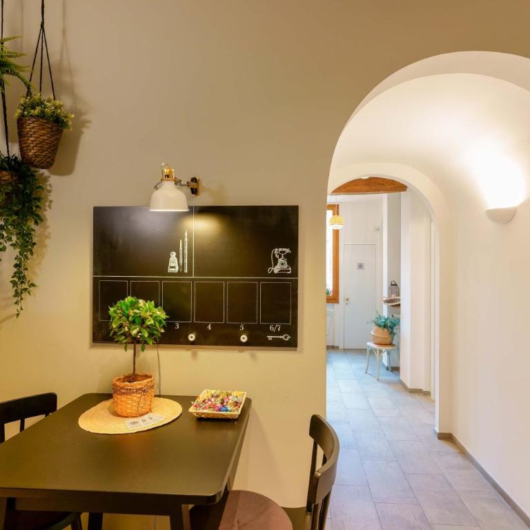 B&B Il Viaggio Bologna - Camera Tripla con Bagno Privato - 7