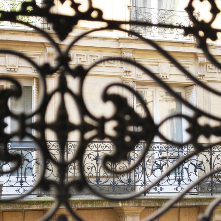 Hôtel Avenir Jonquière - Chambre Double avec Salle de Bains Privative - 14